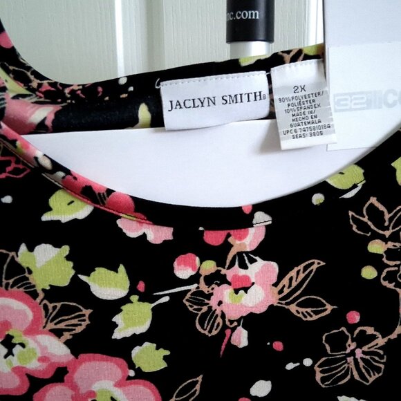 Jaclyn Smith Floral Blouse - Picture 8 of 9